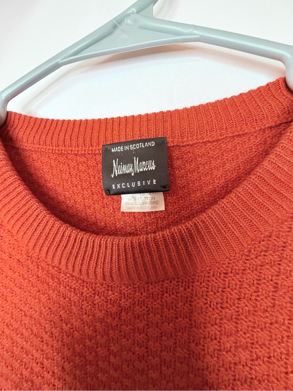 Neiman Marcus Exclusive Made in Scotland Cotton Cashmere Orange Sweater - Picture 5 of 7